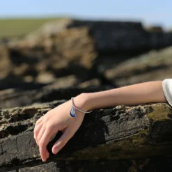 Mussel 2-Part Stretch Bracelet In Mussel Blue Enamel -Bijourist Sales Store EBL289 2 Musselshellstretchbracelet5